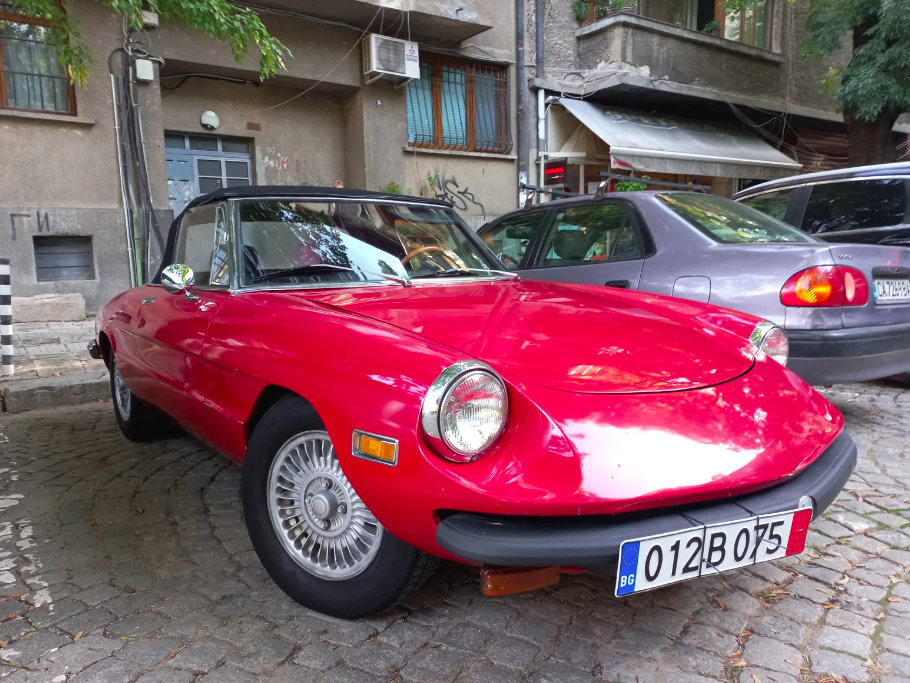 (1971) Alfa Romeo Spider S2 – A Collectible Icon in Immaculate Condition