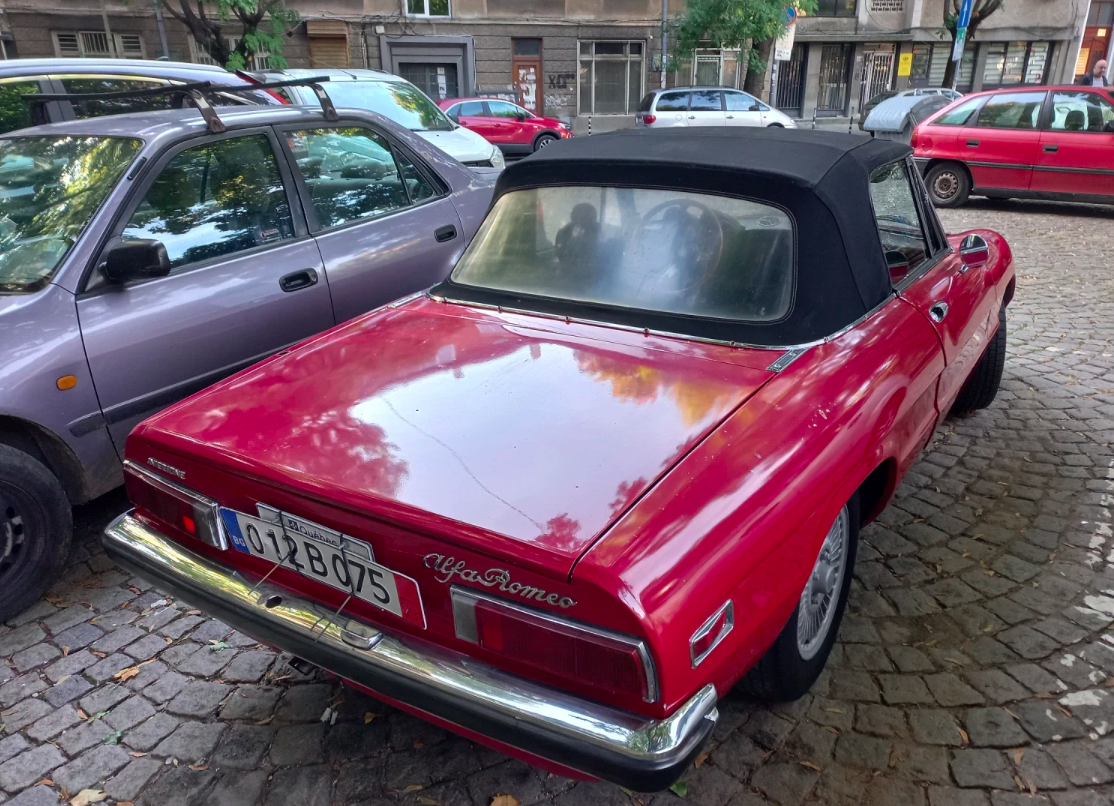 (1971) Alfa Romeo Spider S2 – A Collectible Icon in Immaculate Condition