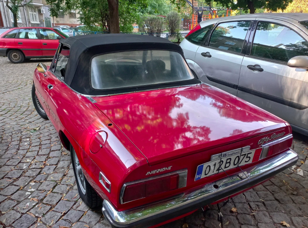 (1971) Alfa Romeo Spider S2 – A Collectible Icon in Immaculate Condition