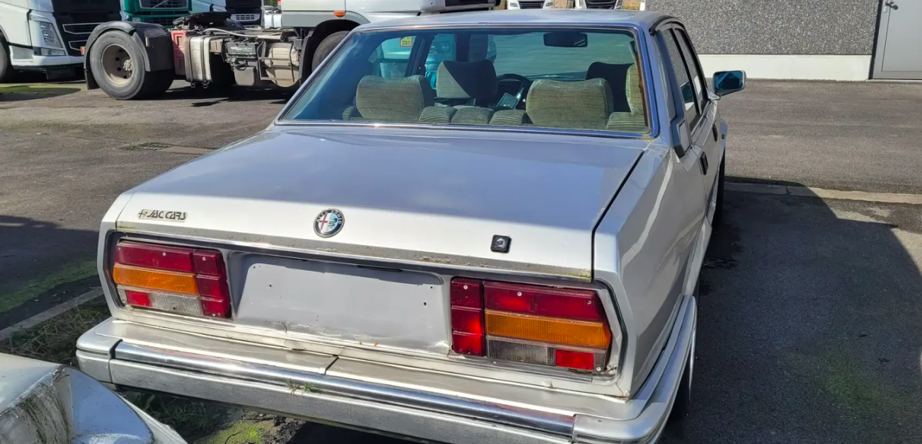 (1985) Alfa Romeo 6 – Italienische klassische Limousine mit Restaurierungspotenzial