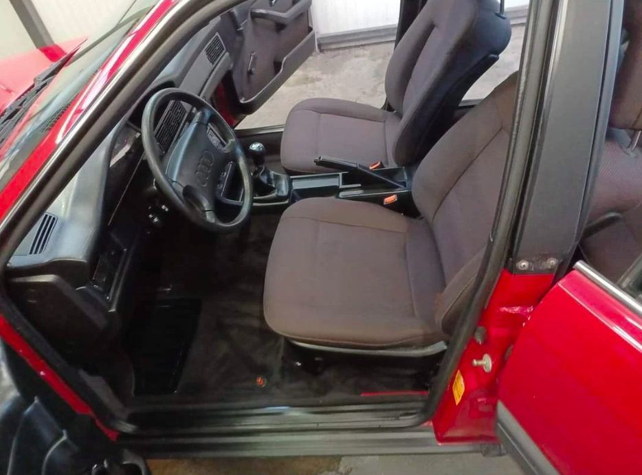 (1989) Audi 100 1.8 Mono – Well-Preserved Classic with Original Paint