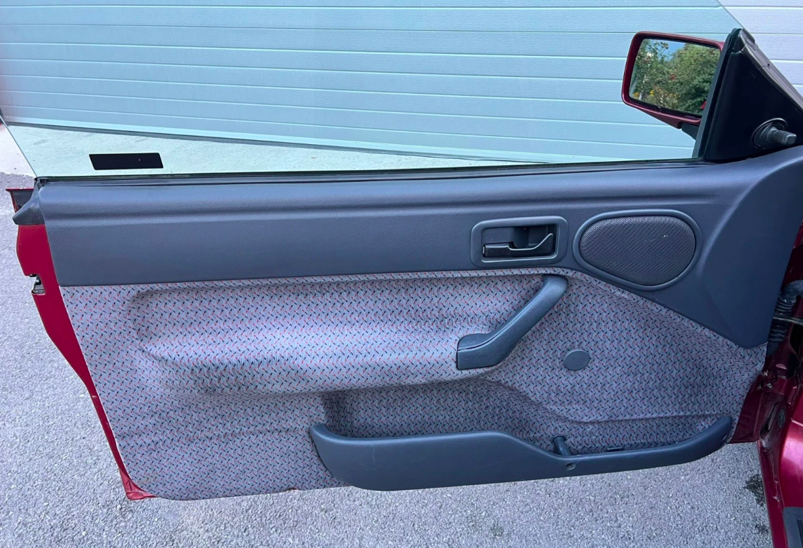 (1991) Ford Escort 1.6i Cabrio – A Well-Preserved German-Imported Classic