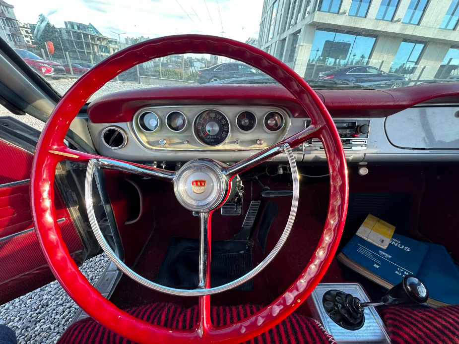 (1967) Ford Taunus 20M TS Coupé – Élégance d’une époque d’or