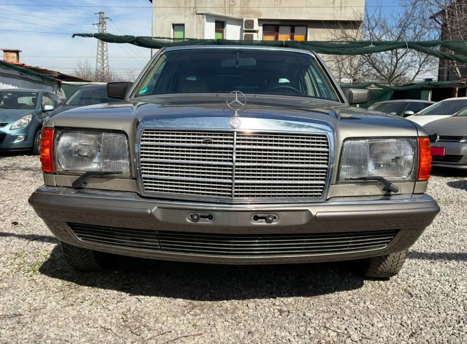 (1985) Mercedes-Benz 126 280SE – Een Klassieke Duitse Luxe Limousine
