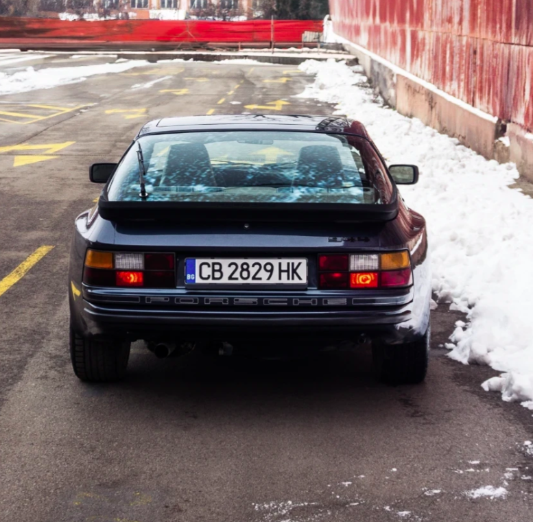 (1988) Porsche 944 Targa – Fully Restored German Sports Icon