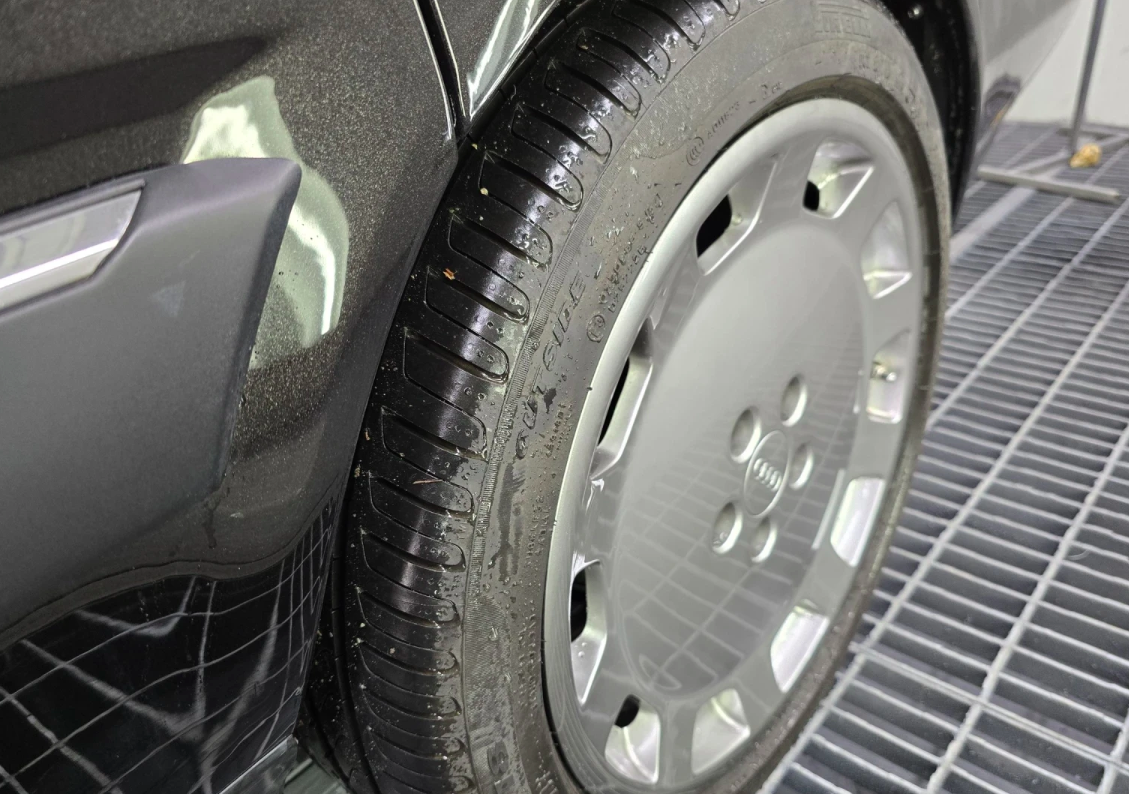 (1989) Audi 200 – A Sophisticated Executive Classic from the Late Eighties