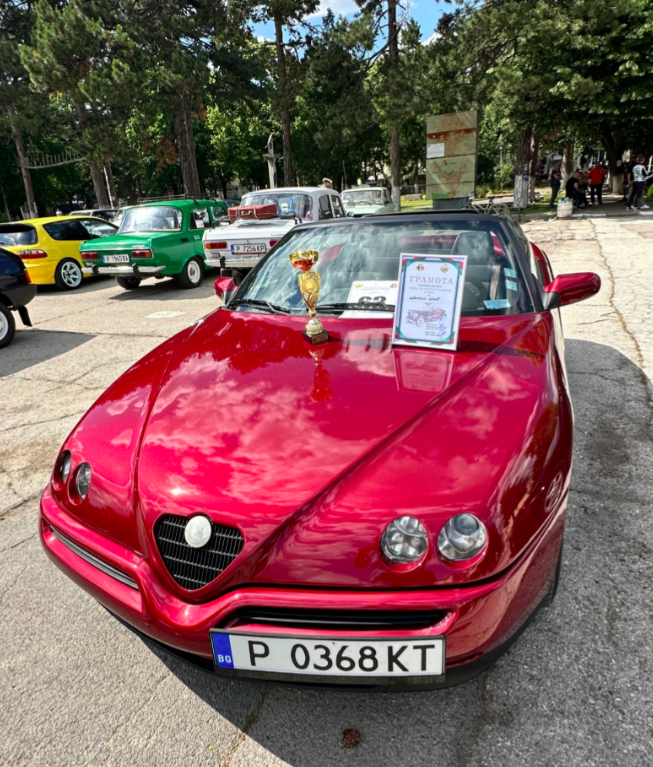 (1995) Alfa Romeo Spider – A Stylish Italian Roadster