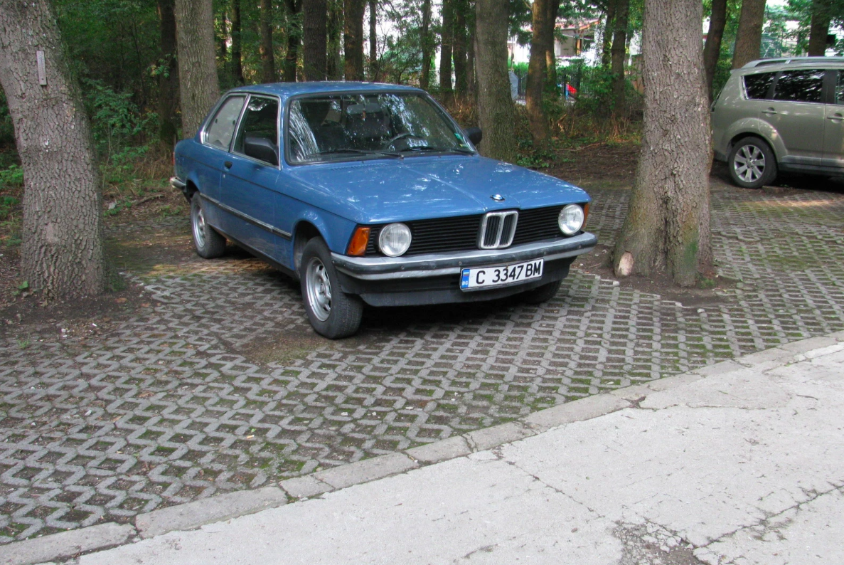 (1980) BMW 316 – A Compact Classic in Excellent Condition