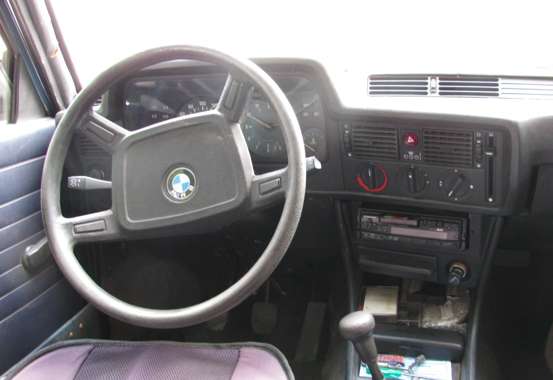 (1980) BMW 316 – A Compact Classic in Excellent Condition