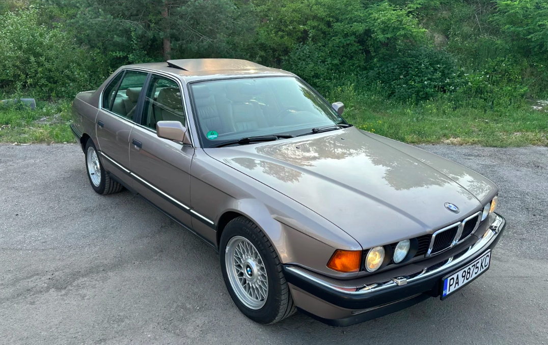 (1989) BMW E32 – Lusso Clásico con el Legendario Motor M70B50