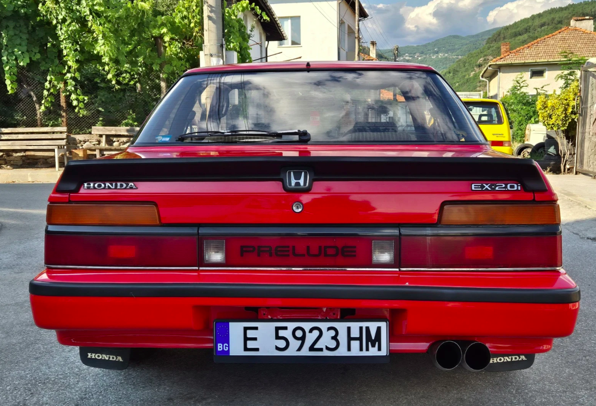 (1987) Honda Prelude – A Striking Japanese Classic with Timeless Appeal
