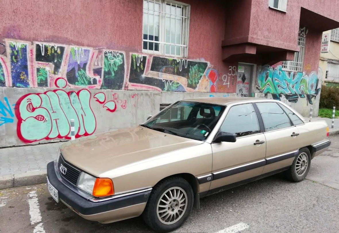 (1985) Audi 200 – Sedán ejecutivo clásico de los años 80