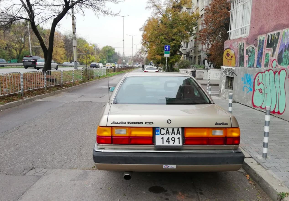 (1985) Audi 200 – Sedán ejecutivo clásico de los años 80