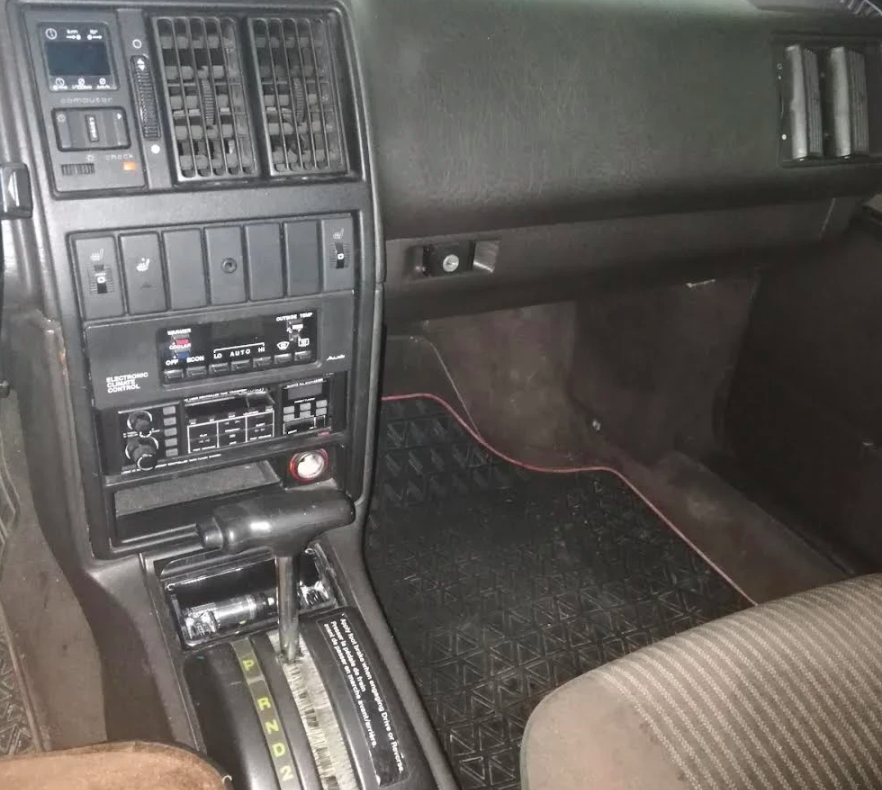 (1985) Audi 200 – Sedán ejecutivo clásico de los años 80