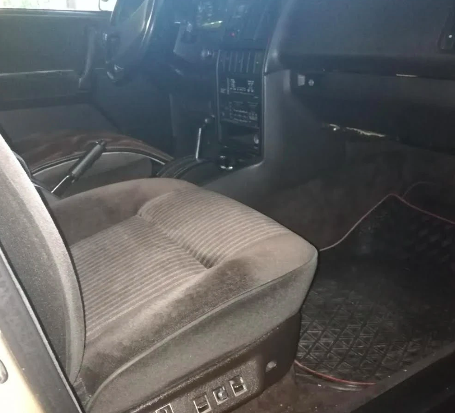 (1985) Audi 200 – Sedán ejecutivo clásico de los años 80