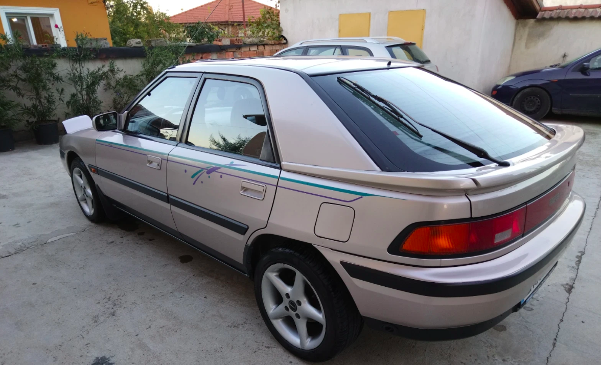 (1992) Mazda 323 – Betrouwbare en goed onderhouden Japanse klassieker