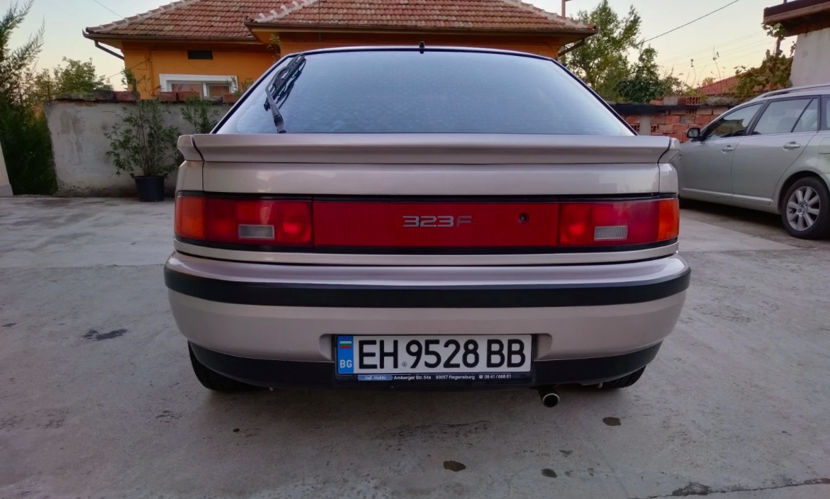 (1992) Mazda 323 – Betrouwbare en goed onderhouden Japanse klassieker